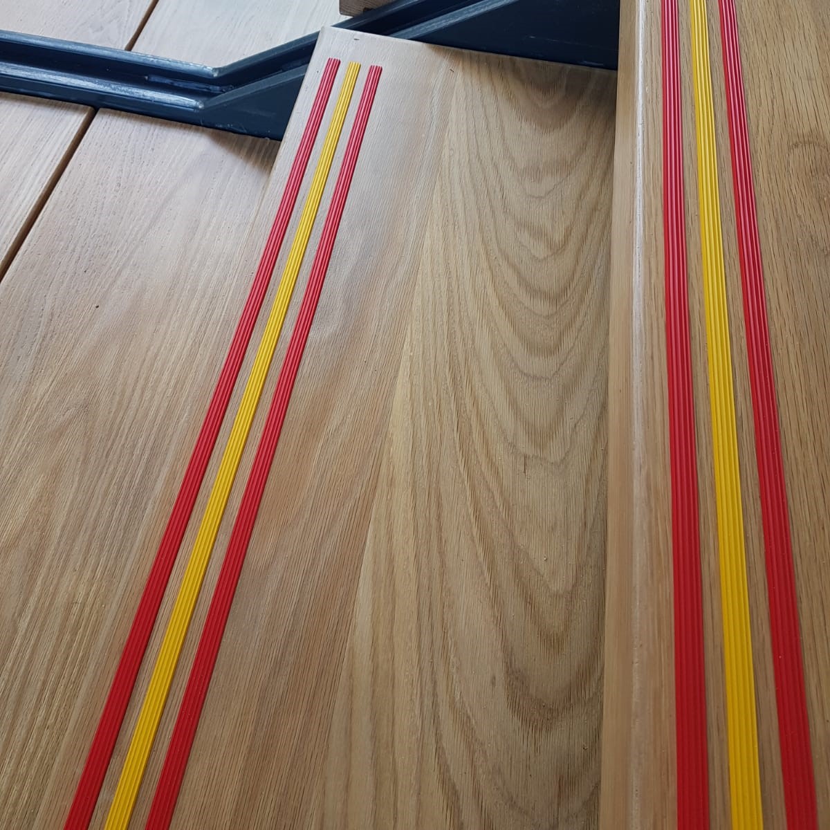 Kleurrijke_antislipstrips